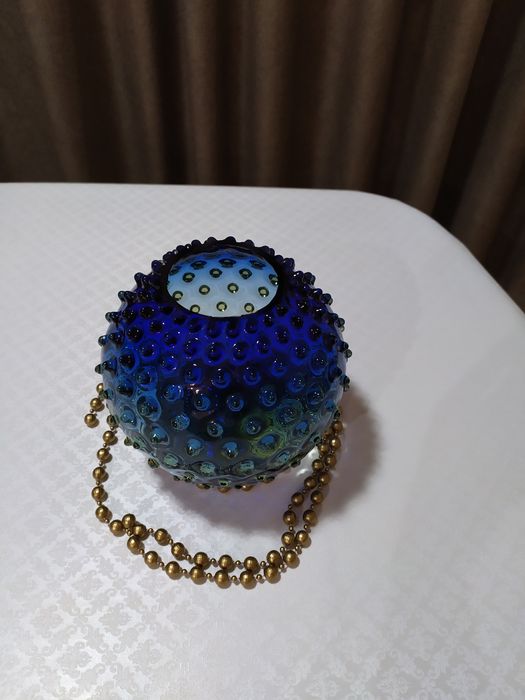 Продаю очень красивую вазу советских времён