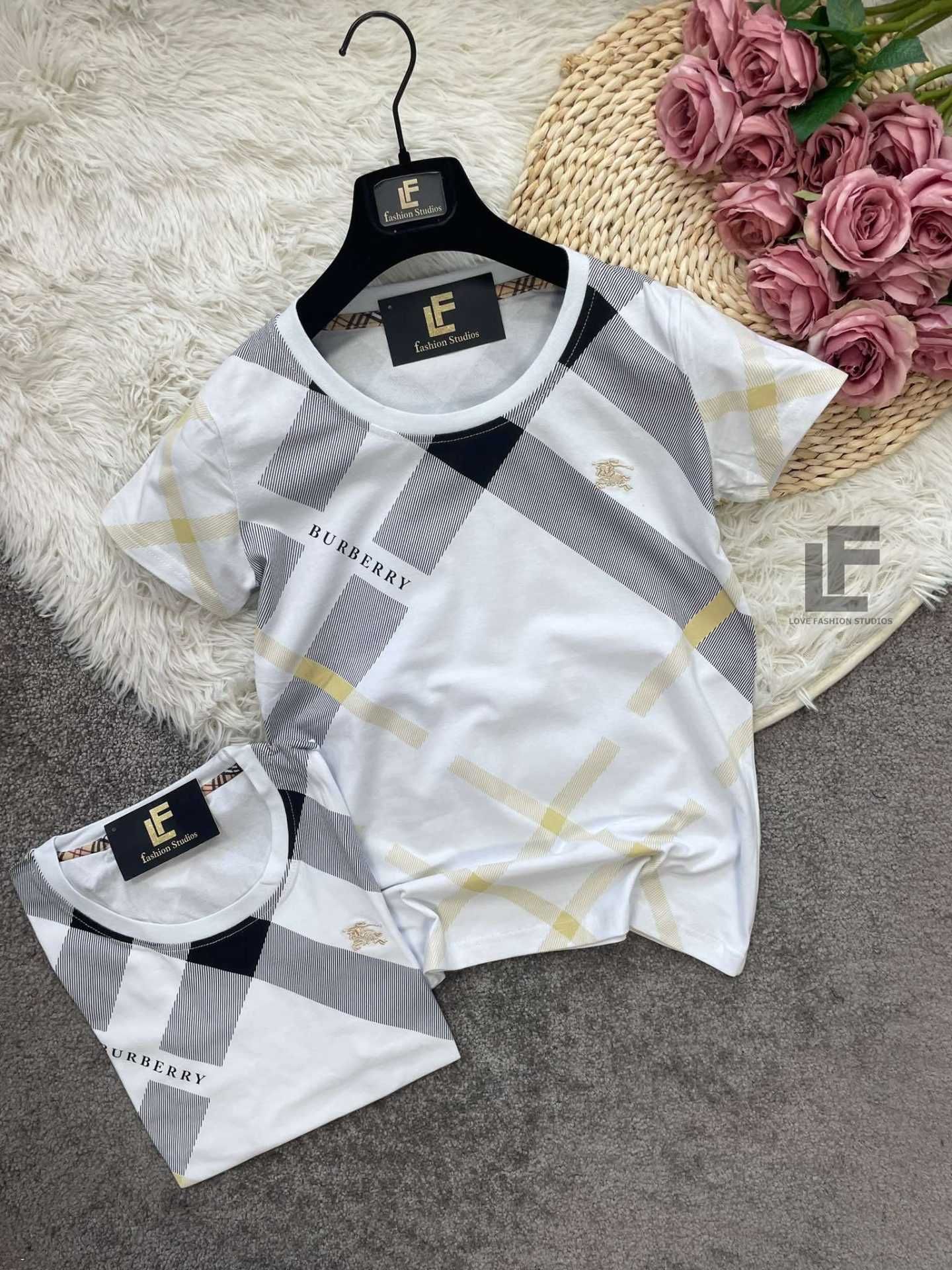 НОВО! Тениски Miu Miu, Loewe, Liu Jo