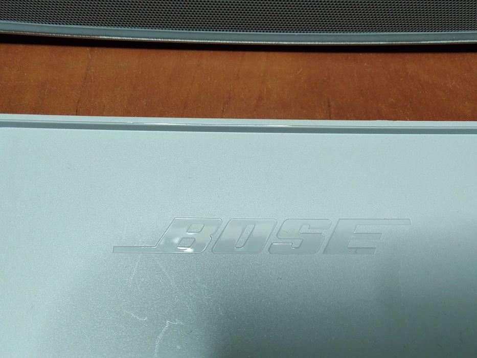 Boxa portabila Bose SoundLink Mini Bluetooth Series II Silver Completa