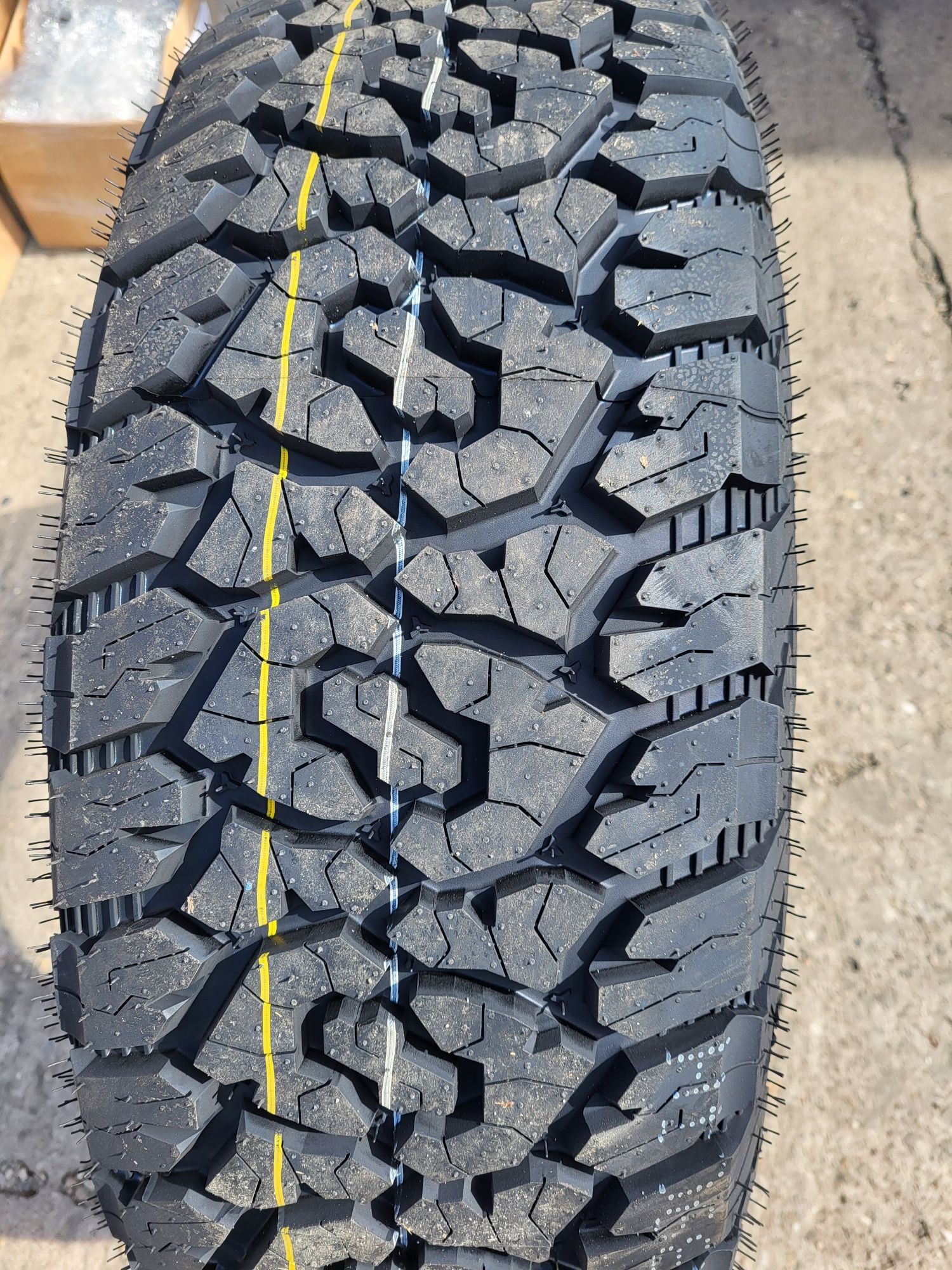 Vand anvelope noi all season,all terrain  265/65 R17 Windforce AT2 M+S