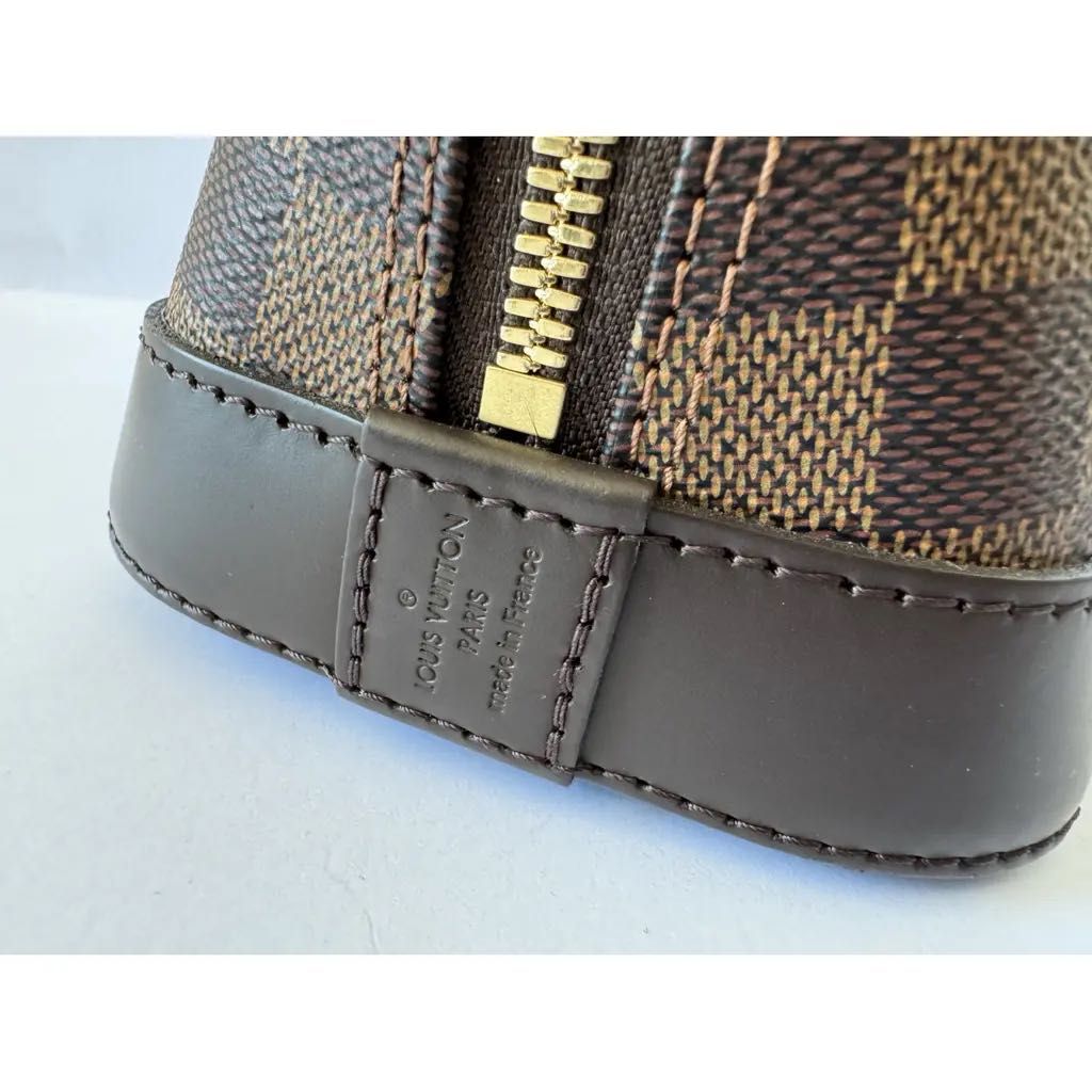 Оригинална чанта Louis Vuitton