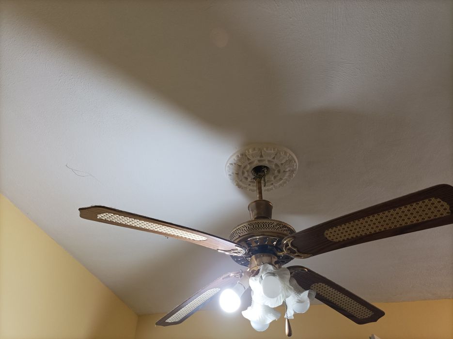 Полилей с вентилатор