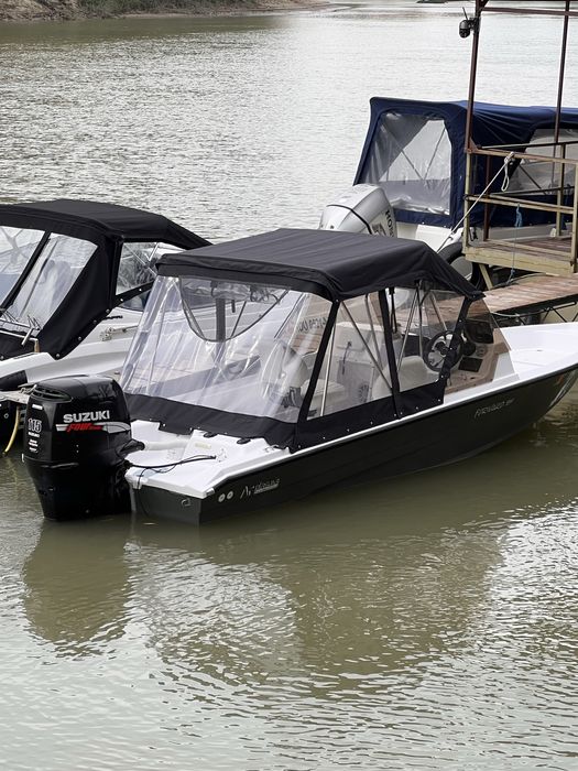 Vand barca Forward 5.50+motor Suzuki 115