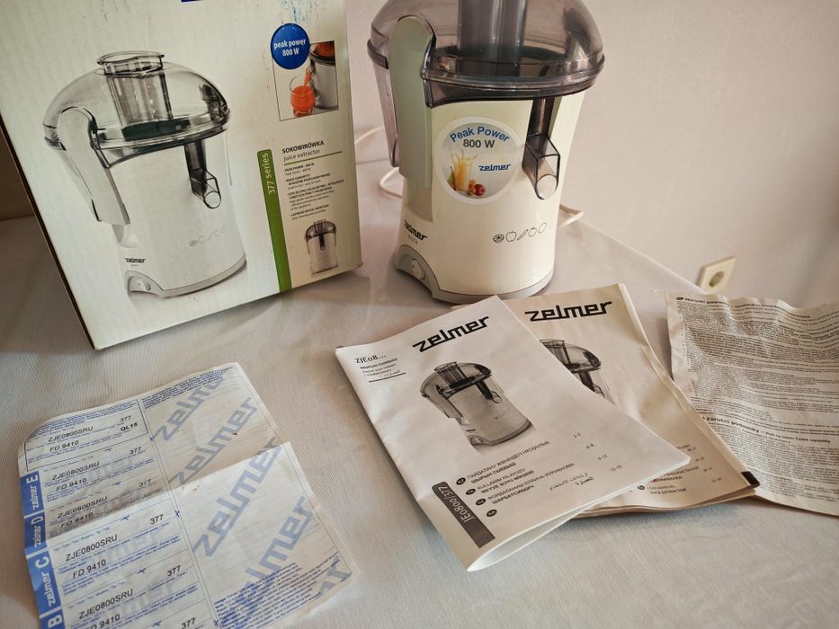 Продается сока выжималка