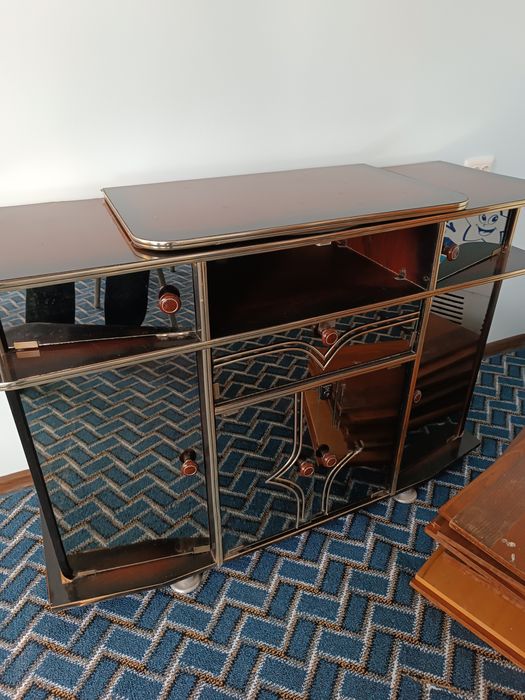 Подставка сотилади