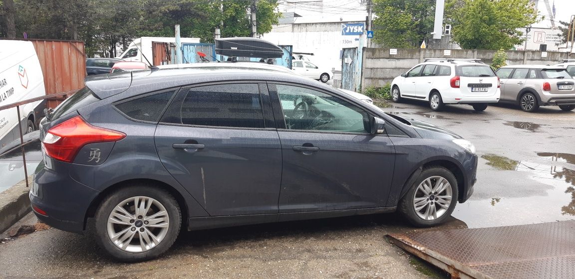 Ford Focus 2011, 1.6 benzină, 150caluti