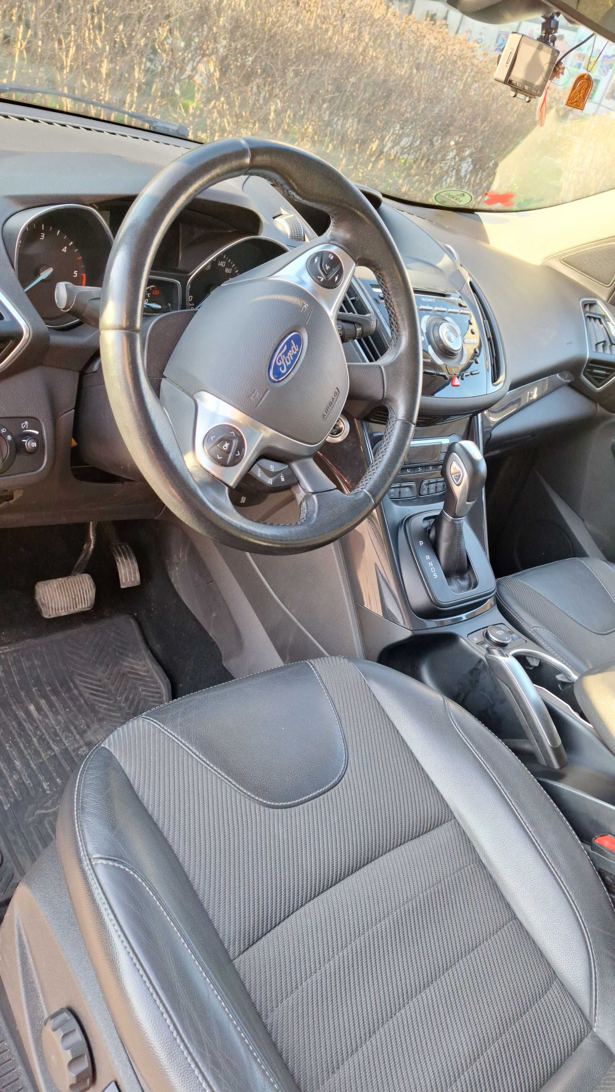 Ford Kuga 2015 180 cai AWD Automata