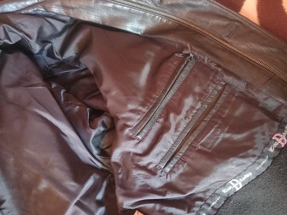 Scurta din piele, culoare negru, masura 58