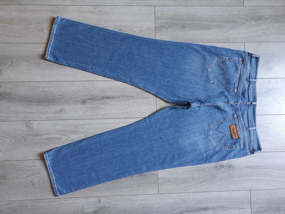 Blugi WRANGLER "Texas" (Stretch) - Marime W40 L32 (Talie 106 cm)