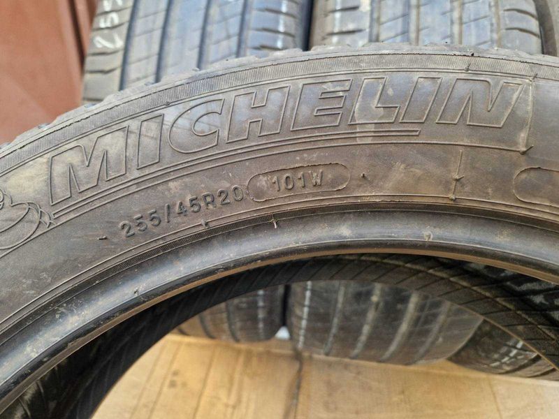 4 Michelin R20 255/45
летни гуми
DOT4517