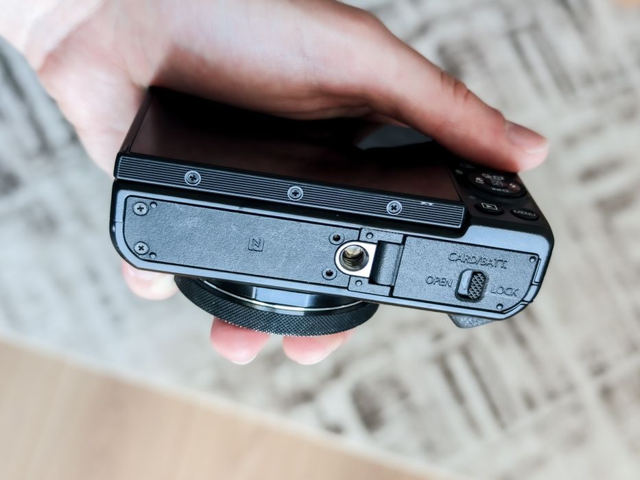 Canon G7X Mark II