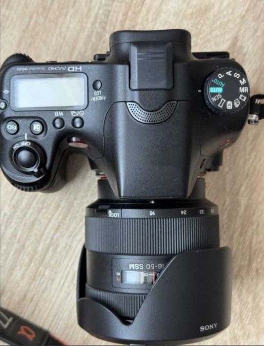 Продам фотоаппарат SONY a77