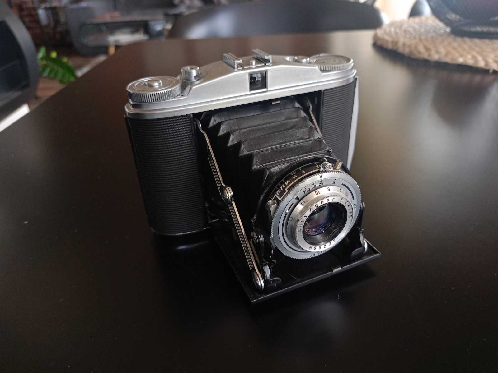 Стар фотоапарат Agfa Isolette ll