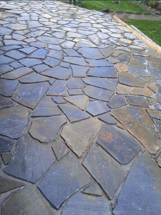 Pavaj cu piatra oriunde în tara