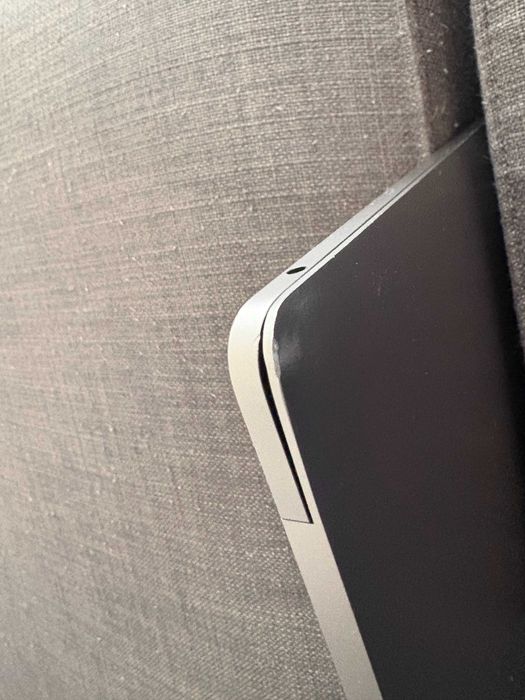 MacBook Pro 13inch 2017 8gm ram 250 GB HDD