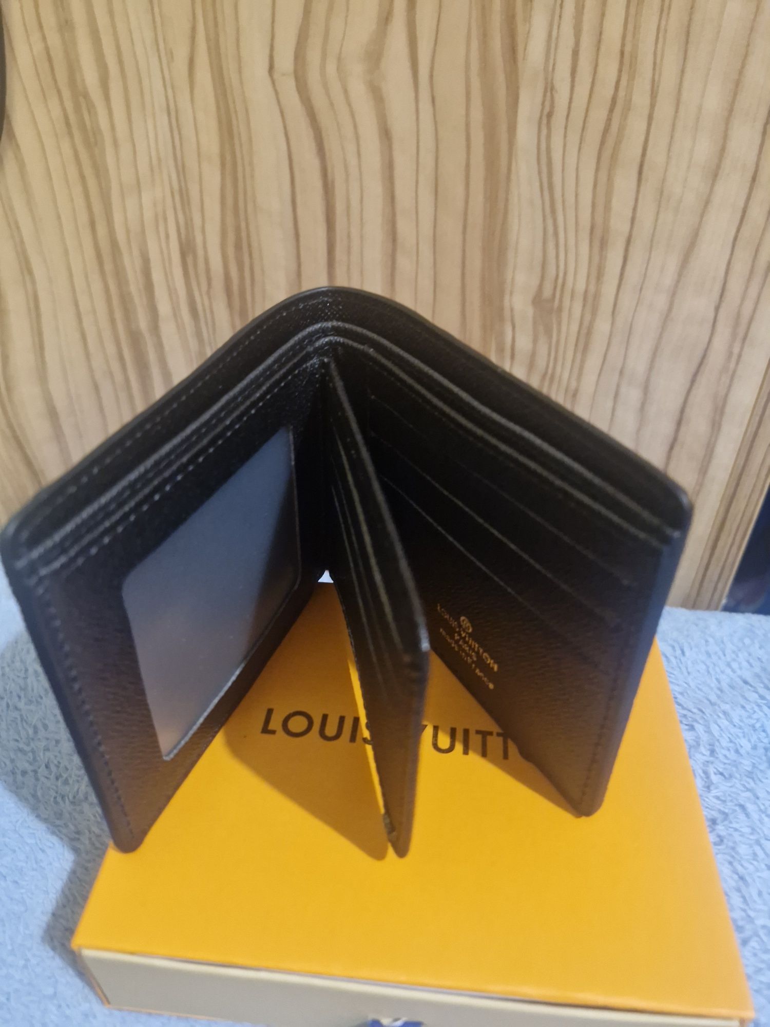Мъжко портмоне Louis Vuitton