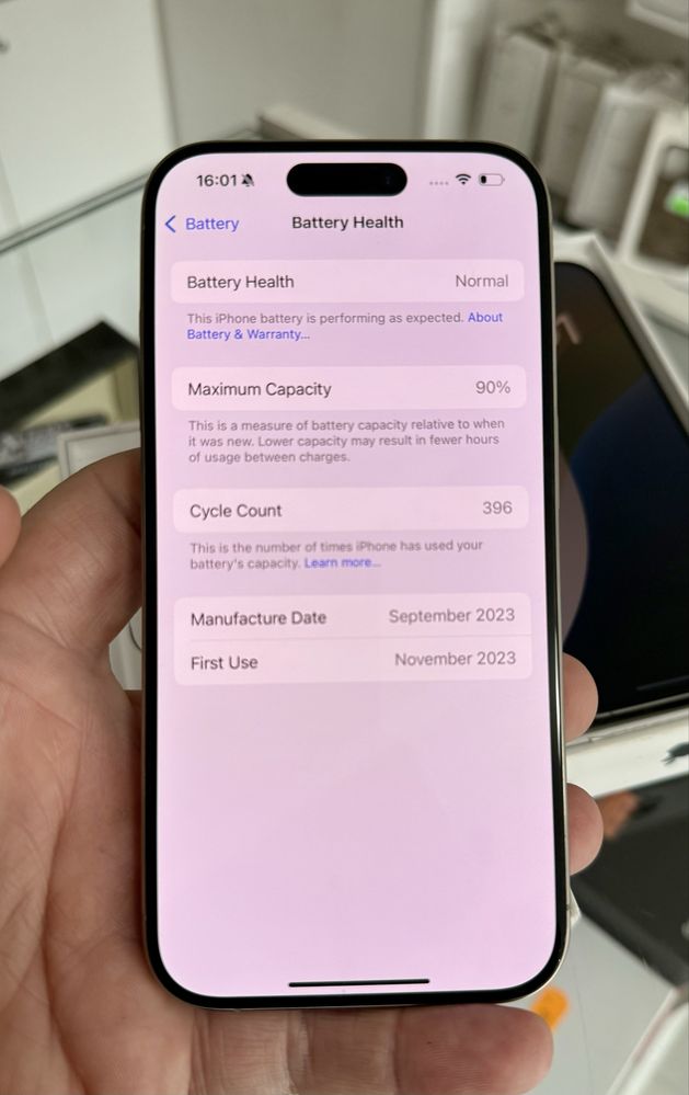 iPhone 15 Pro 128Gb / BATERIE90%/ Garantie