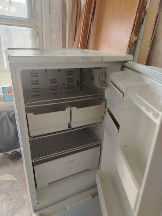 Продам холодильник