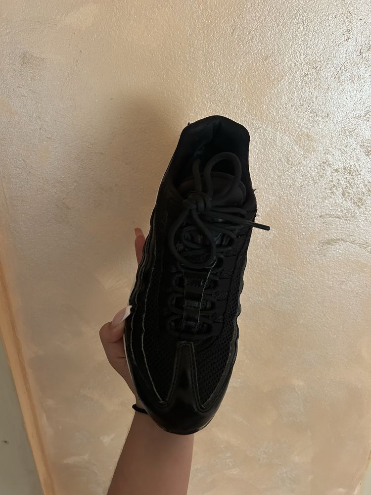Обувки nike air max 95