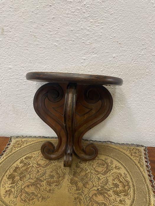 Дървена поставка за стена от орех