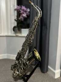 Vând Saxofon alto King