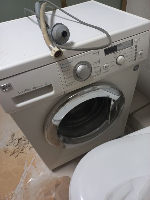 Продается стиральная машина в полностью рабочем состоянии Цена 30 тыс.