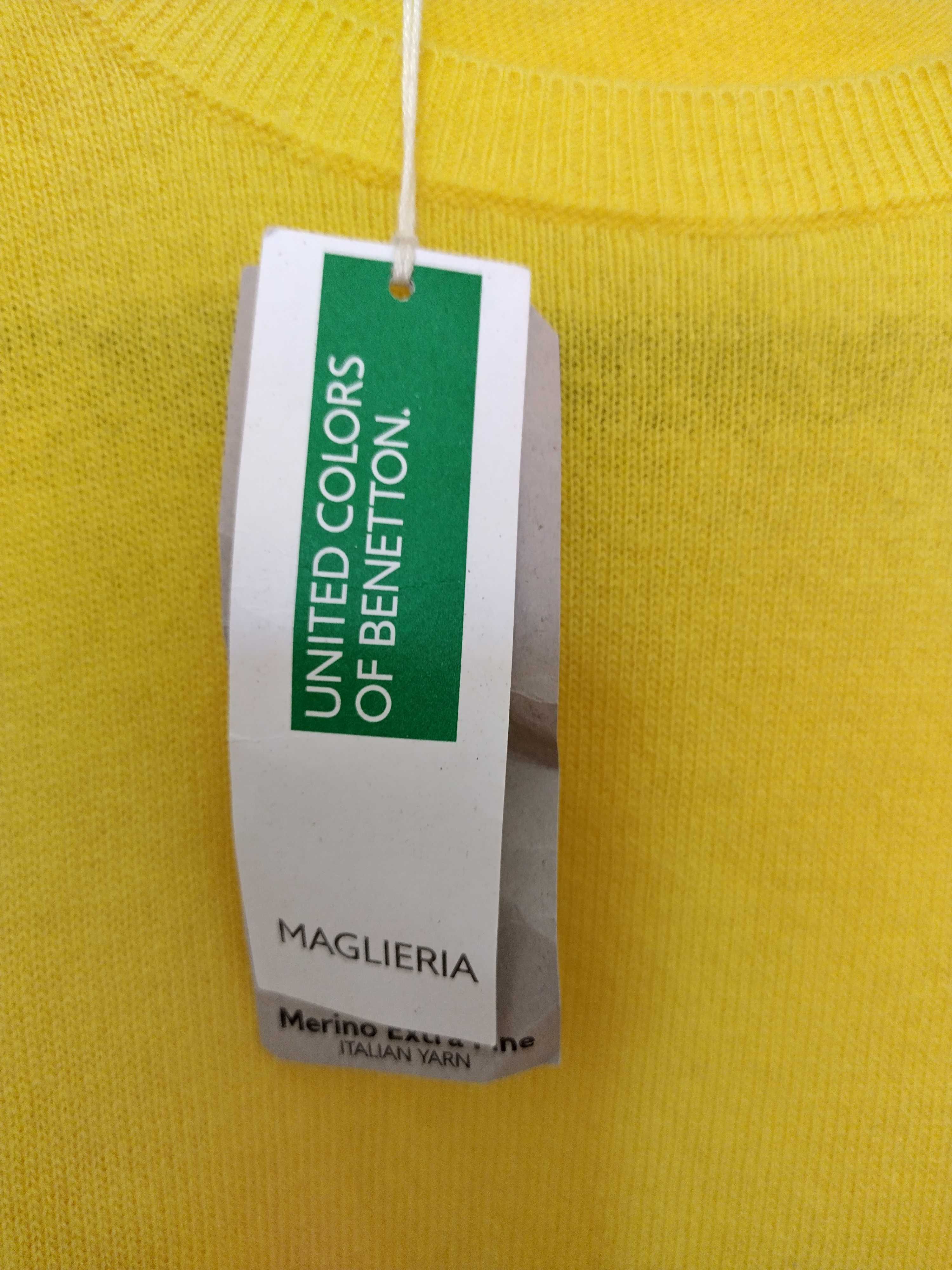 100 % мерино, патешко жълто пуловер United colors of Benetton. XL.