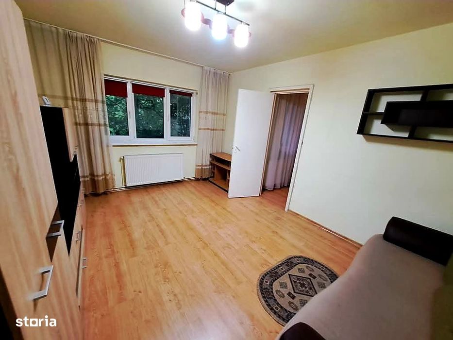 De vanzare apartament 2 camere,Dambu Pietros,Parangului
