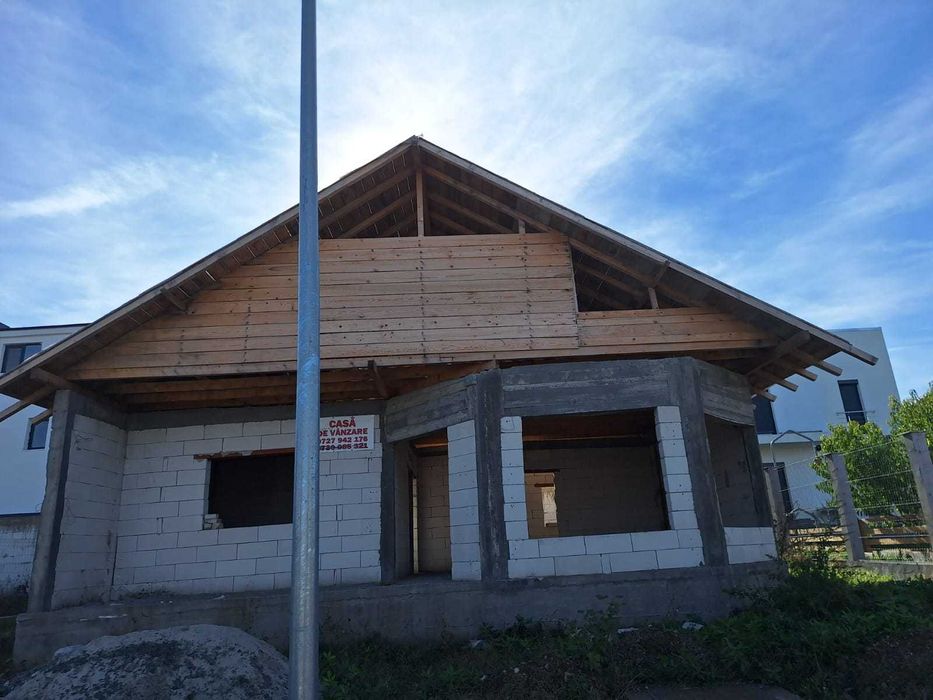 Casă de vânzare în Valu lui Traian – locuință în stadiu de finalizare