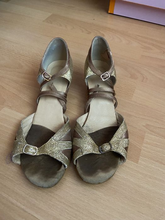 Sandale dans sportiv