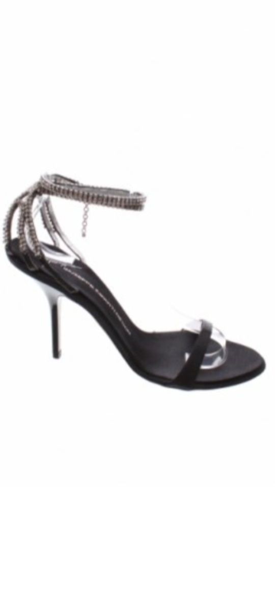Giuseppe Zanotti номер 40 код 67A