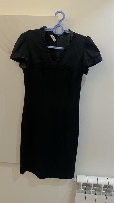 Платье Moschino