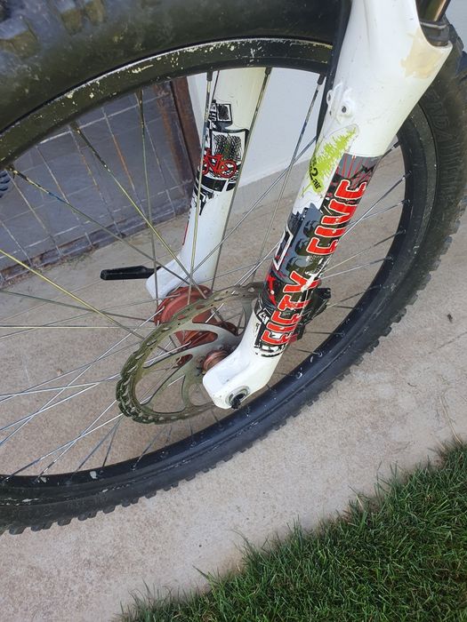 Mountainbike bicicleta full suspension