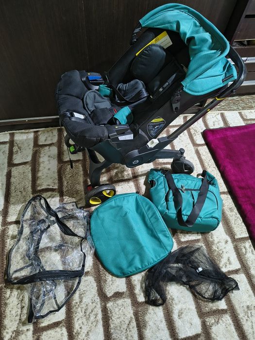 Автокресло для 0-12 малышей.