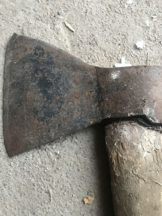 Топор отличном состоянии
