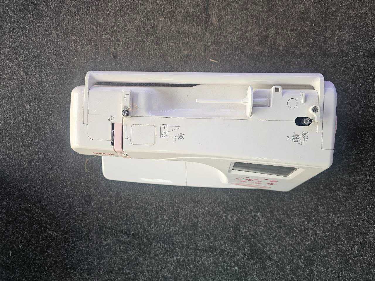 Швейно-вышивальная машина Janome Memory Craft 9700
