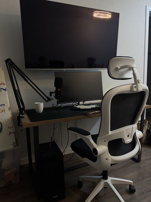 Продам стол игровой