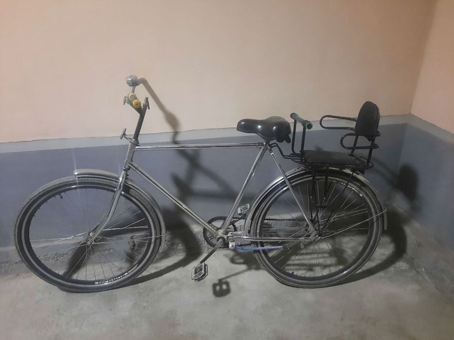 Ural velosiped narxi kelishiladi