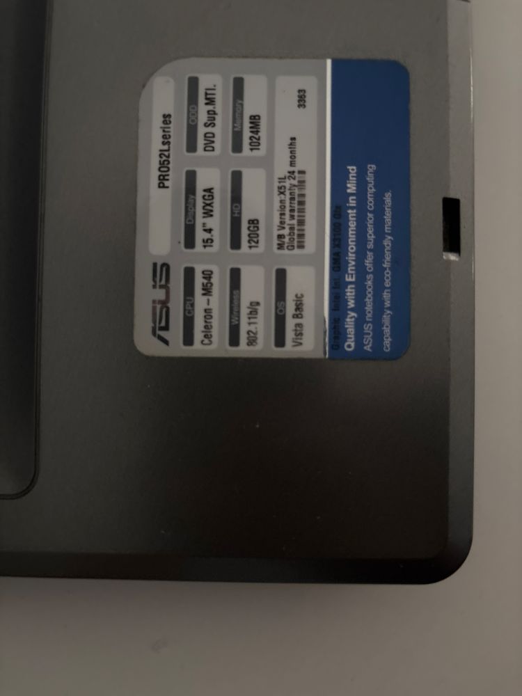 стар лаптоп Asus 15”