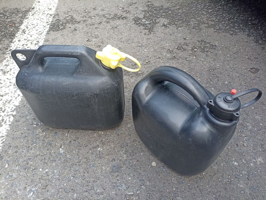Set-2CanistreCombust.(2x5l), stare perfecta.