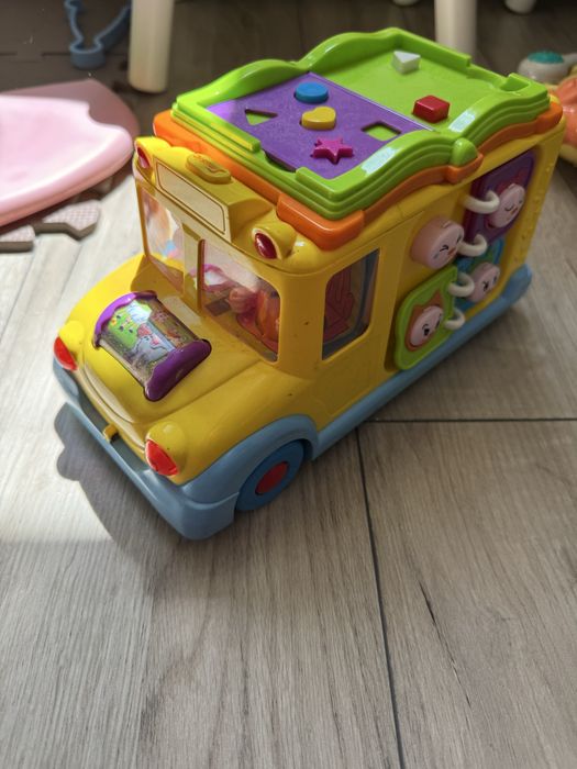 Autobuz cu sunete si lumini