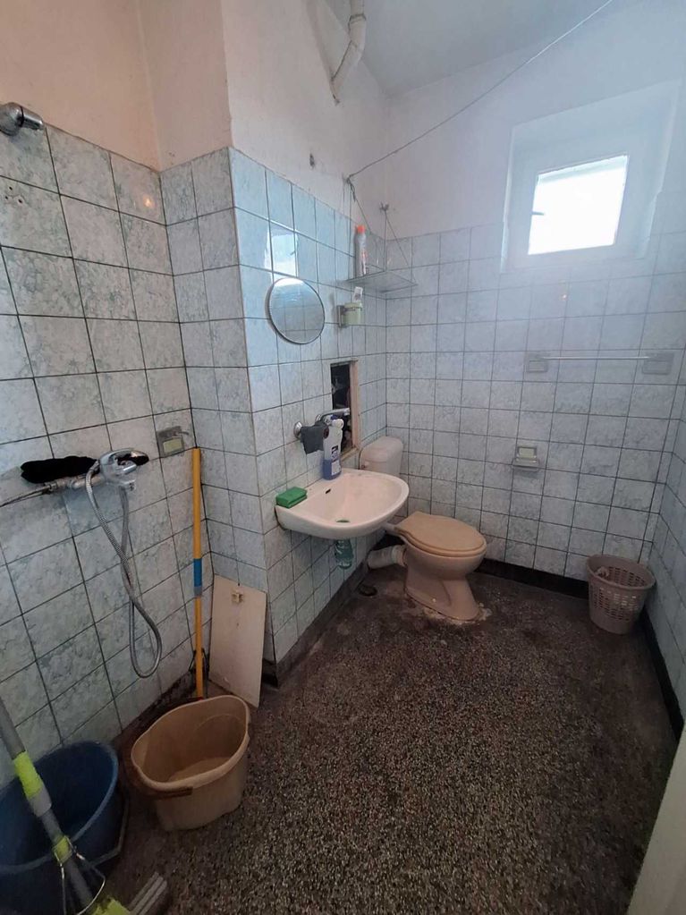 Продава се Двустаен апартамент в Пловдив, Център - 64 кв.м за 1196 €/кв.м - Снимка #5