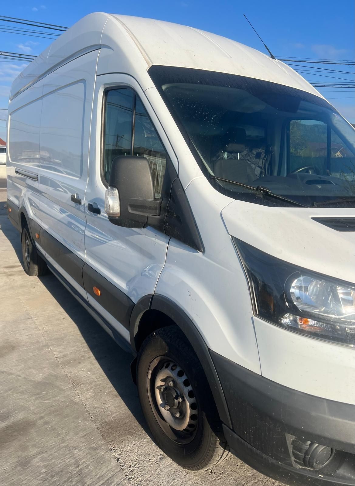 Dezmembrez Ford tranzit