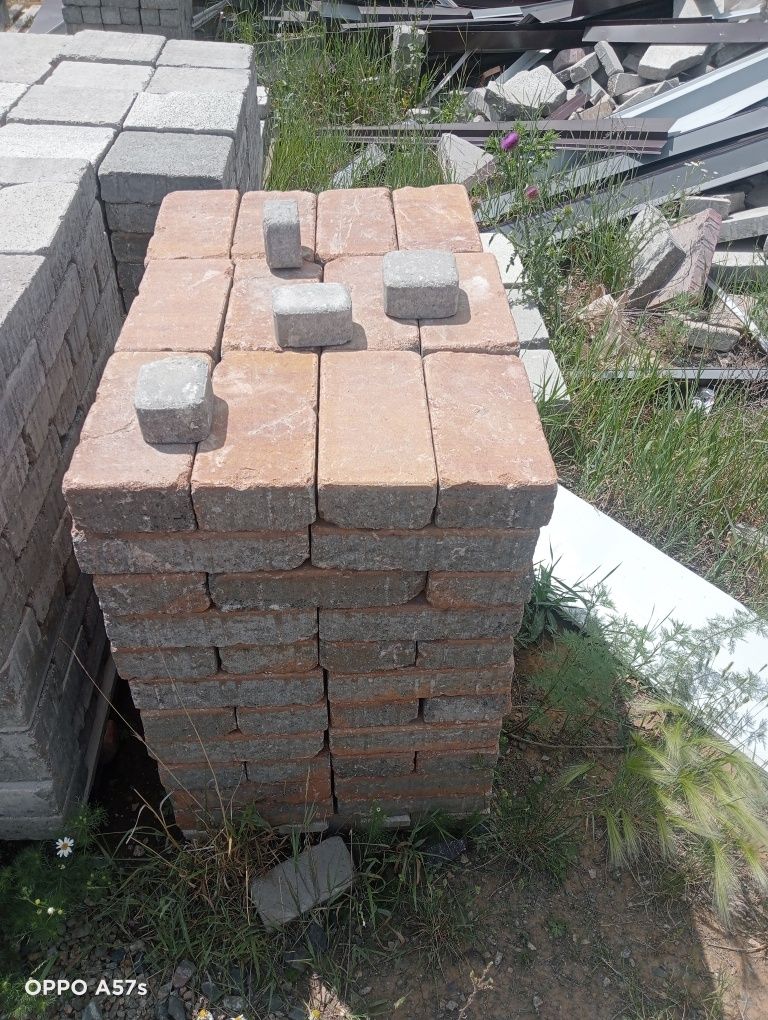 Продам кирпичи разные, б/у