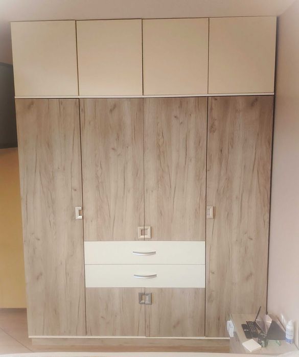 Гардероб четирикрилен Ш200/В210/Д55