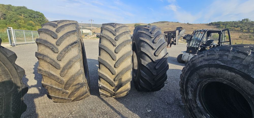 Anvelope 710 75 R 42 și 710 70 R 42 .