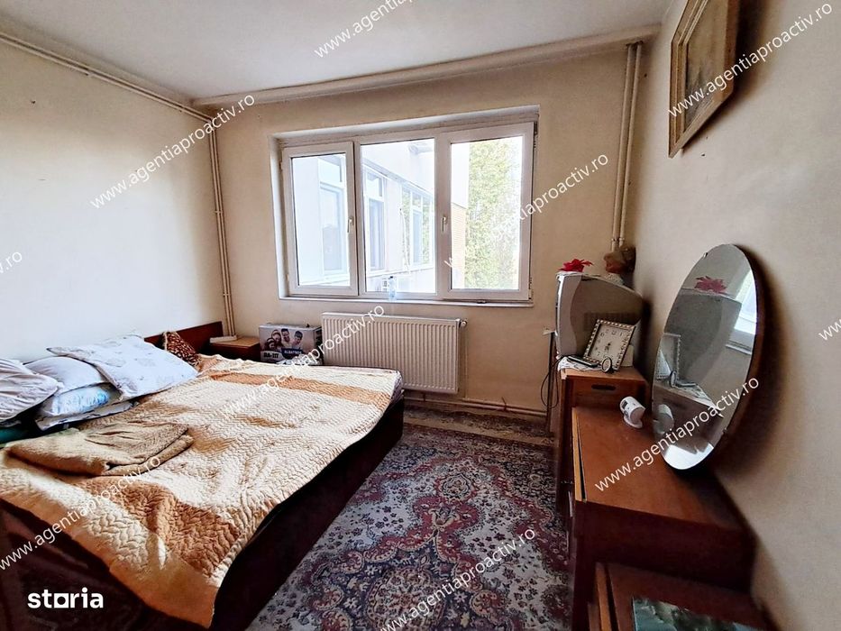 Apartament cu 2 camere, Micro 17, etaj 3!