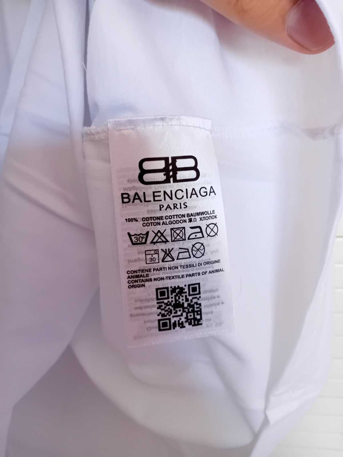 Чисто нова оригинална тениска Balenciaga