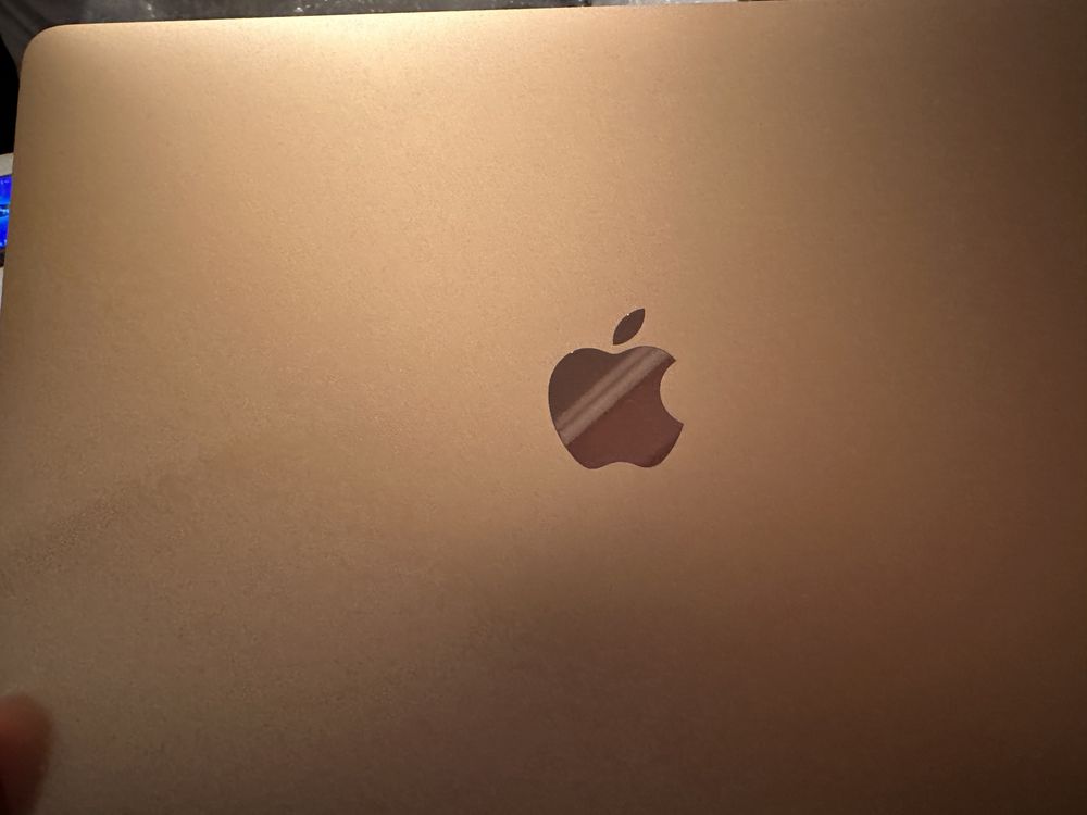 Ноутбук Apple MacBook Air 13 MGN63 розовое золото