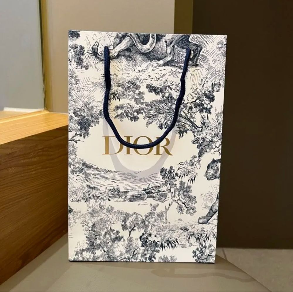 Подарочные пакеты Dior